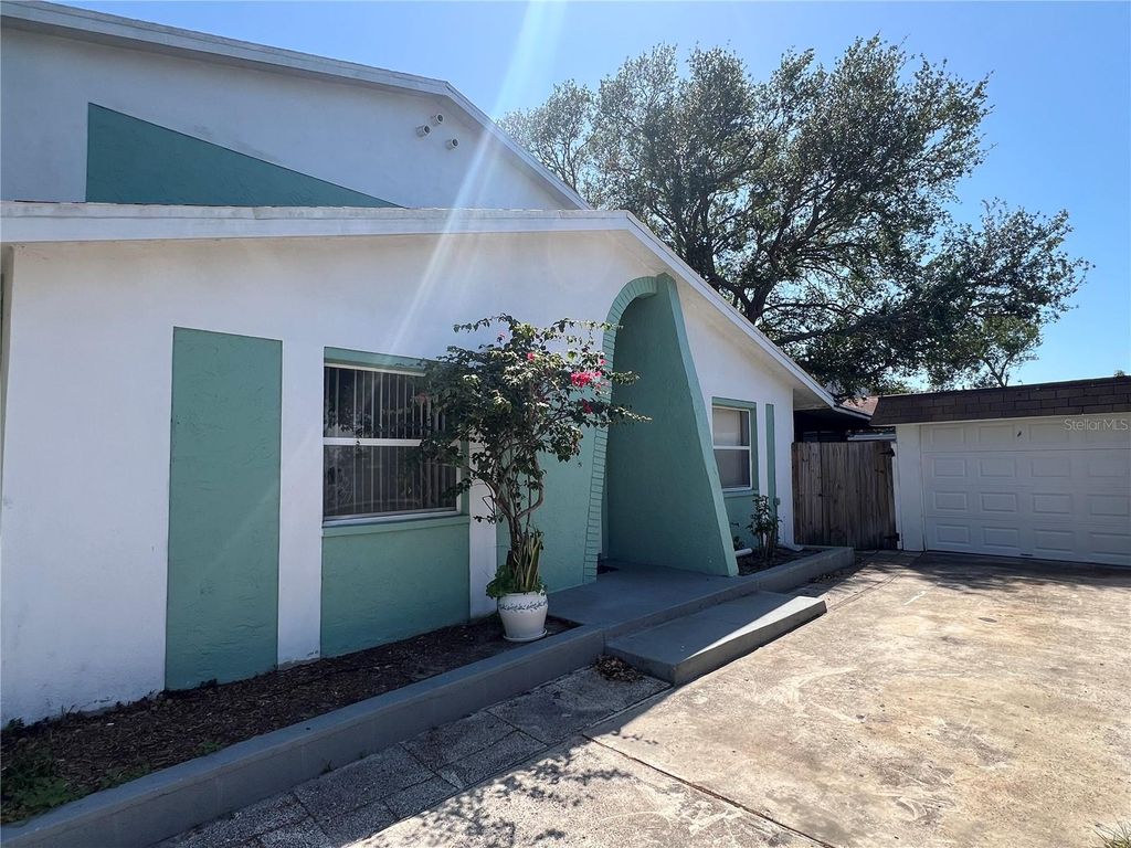 Photo of 2068 San Marino Way N, Clearwater, FL 33763 (MLS # TB8383315)