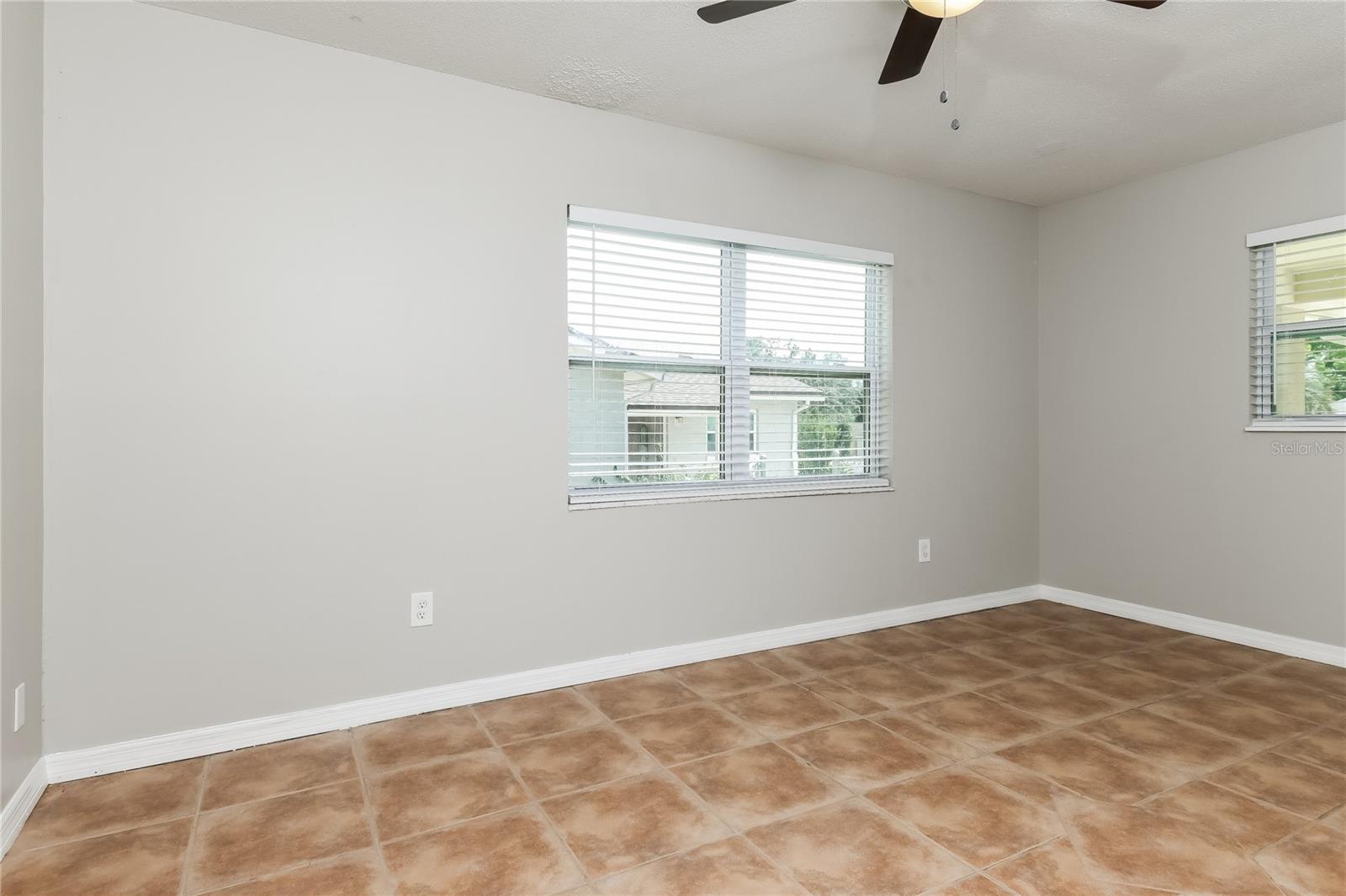 SIESTA HILLS - Residential Lease