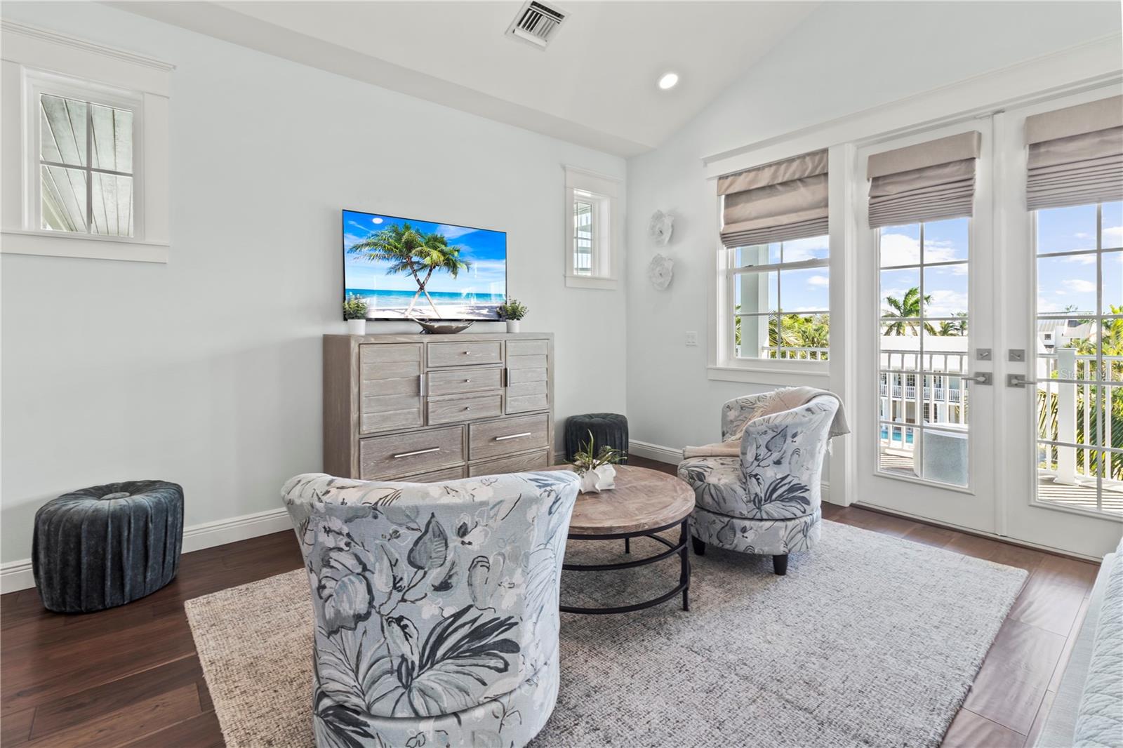 VILLA ROSA - Residential