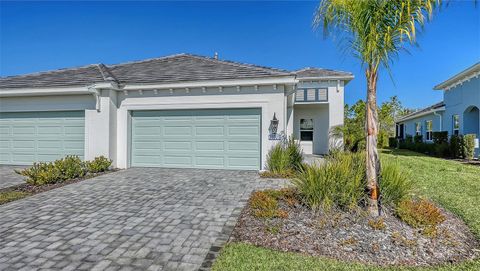Photo of 12705 Palatka Drive, Venice, FL 34293 (MLS # A4682079)
