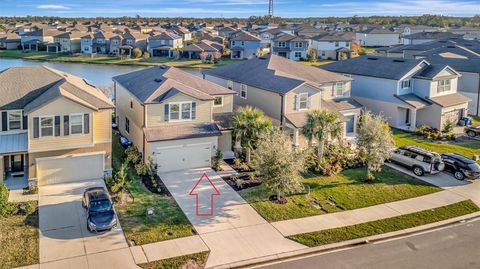 A home in PALMETTO