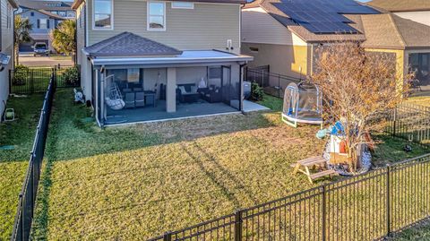 A home in PALMETTO