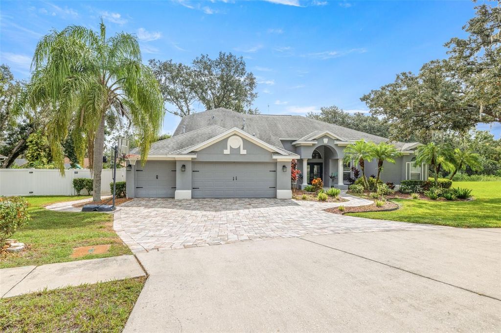 Photo of 10129 Paddock Oaks Drive, Riverview, FL 33569 (MLS # TB8423835)