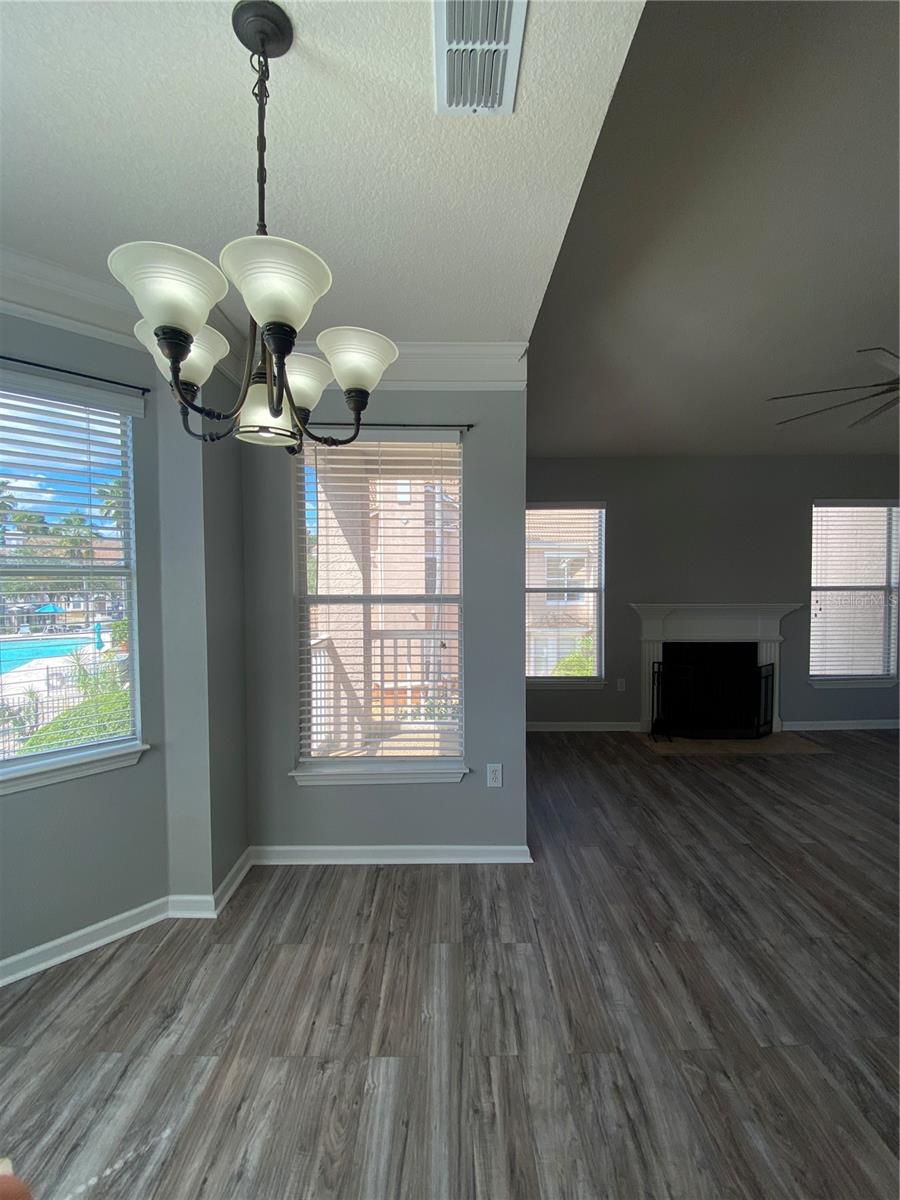 THE VILLAS CONDO - Residential Lease