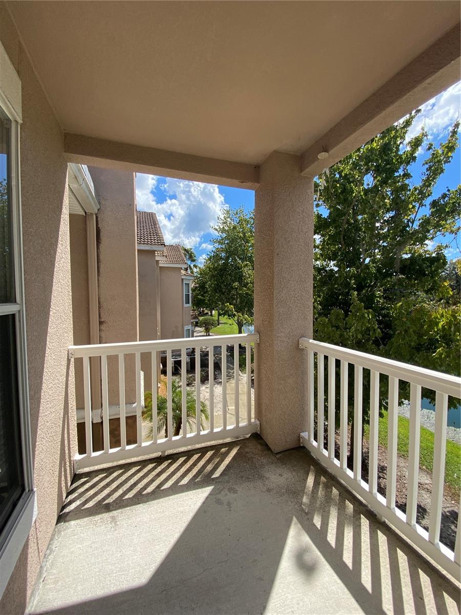 THE VILLAS CONDO - Residential Lease