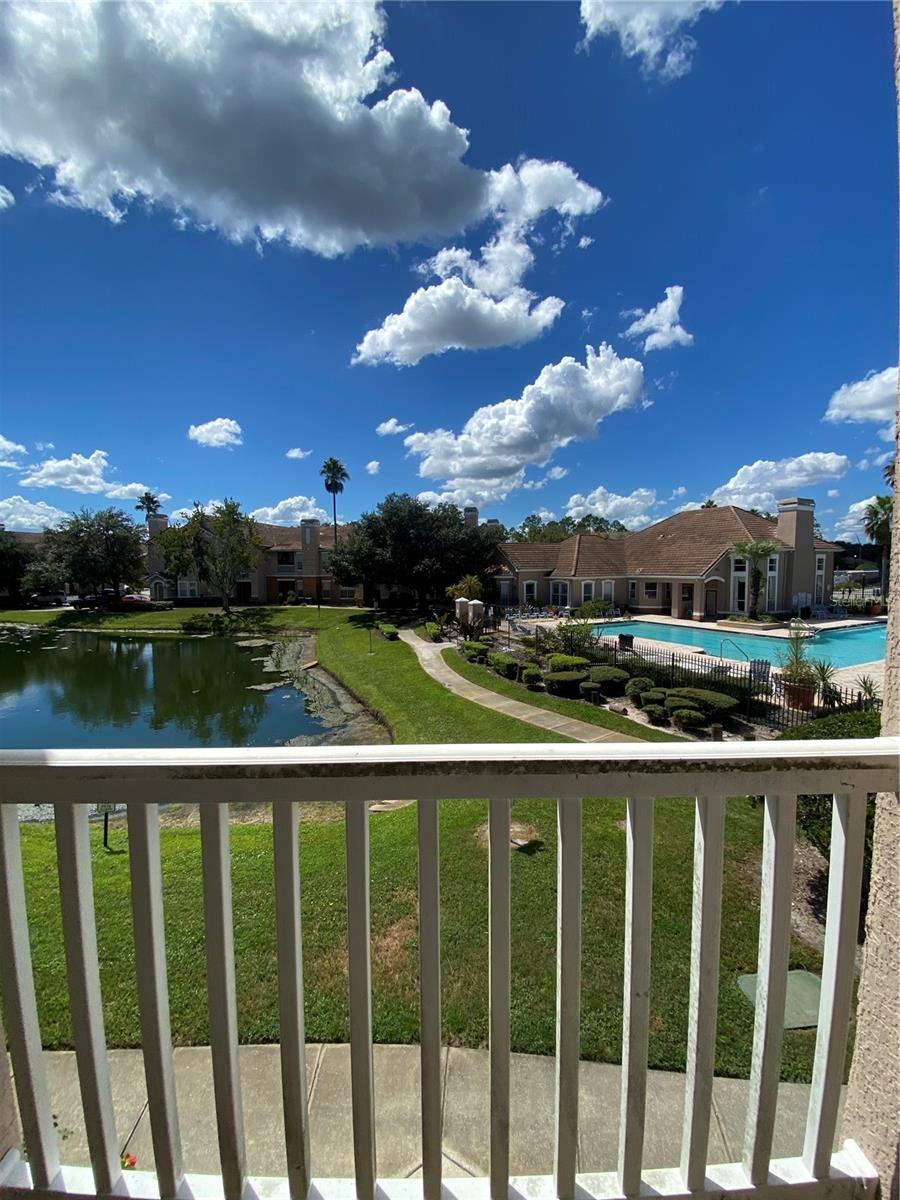 THE VILLAS CONDO - Residential Lease