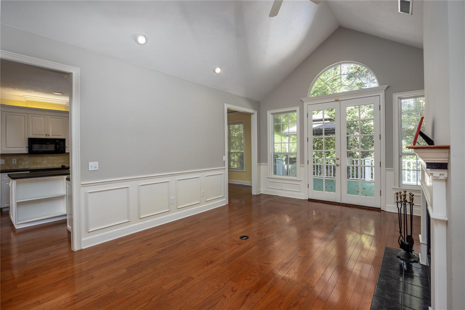 HUNTINGTON PH II - Residential