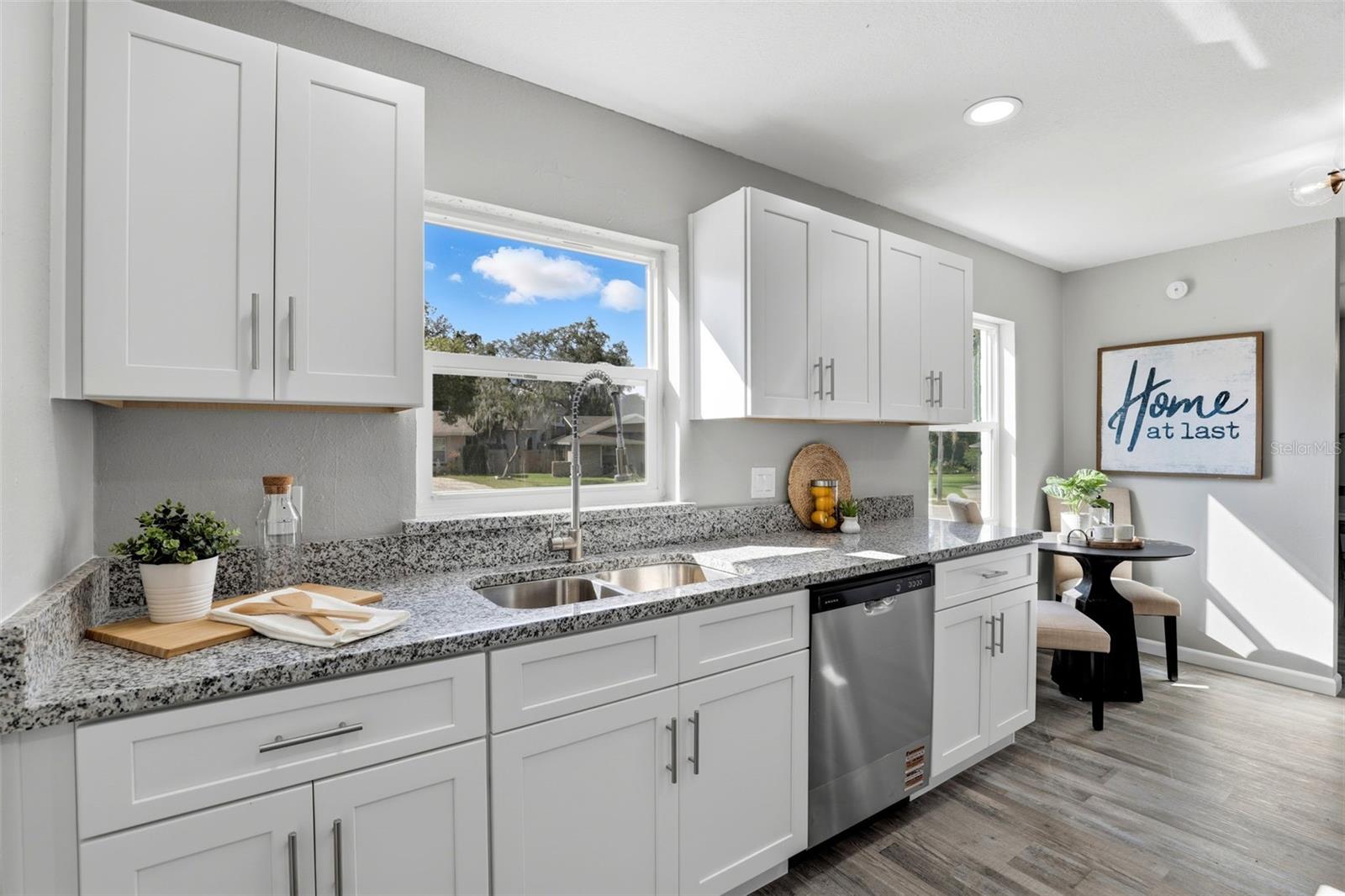 LAKE SEARCY SHORES - Residential