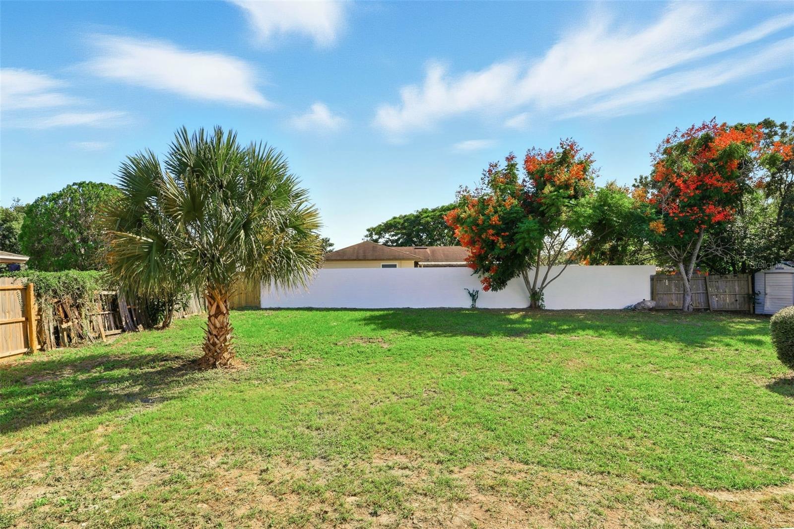 LAKE SEARCY SHORES - Residential