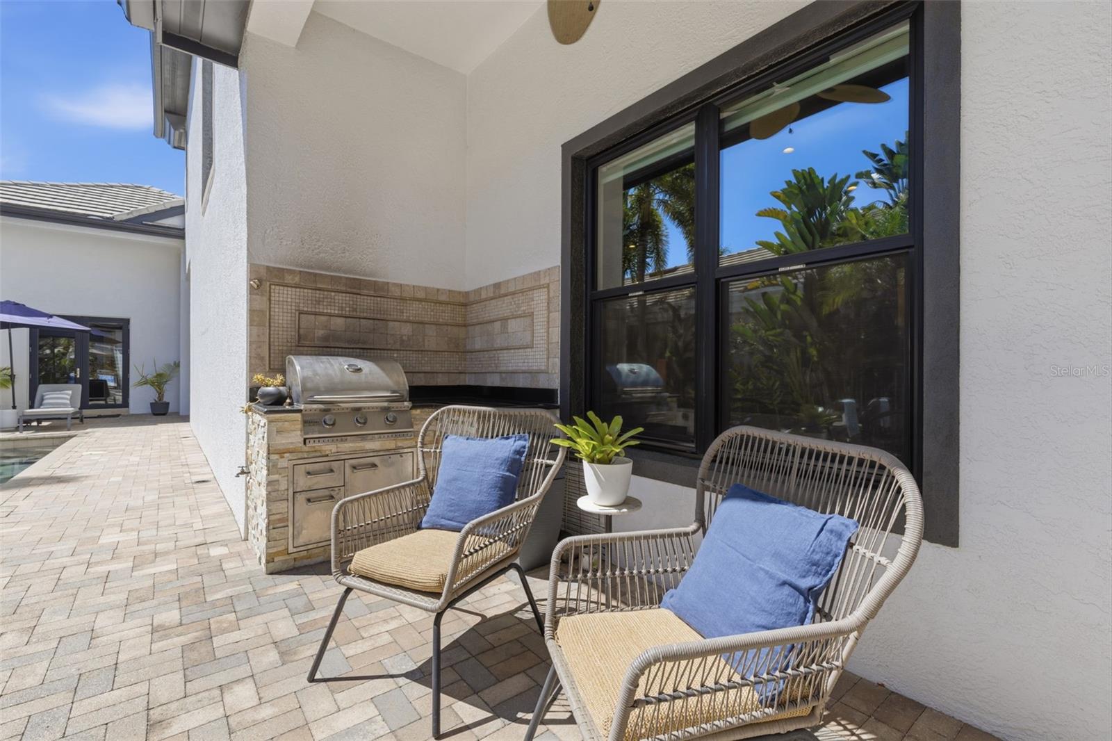 ISLAND HOMES - Residential