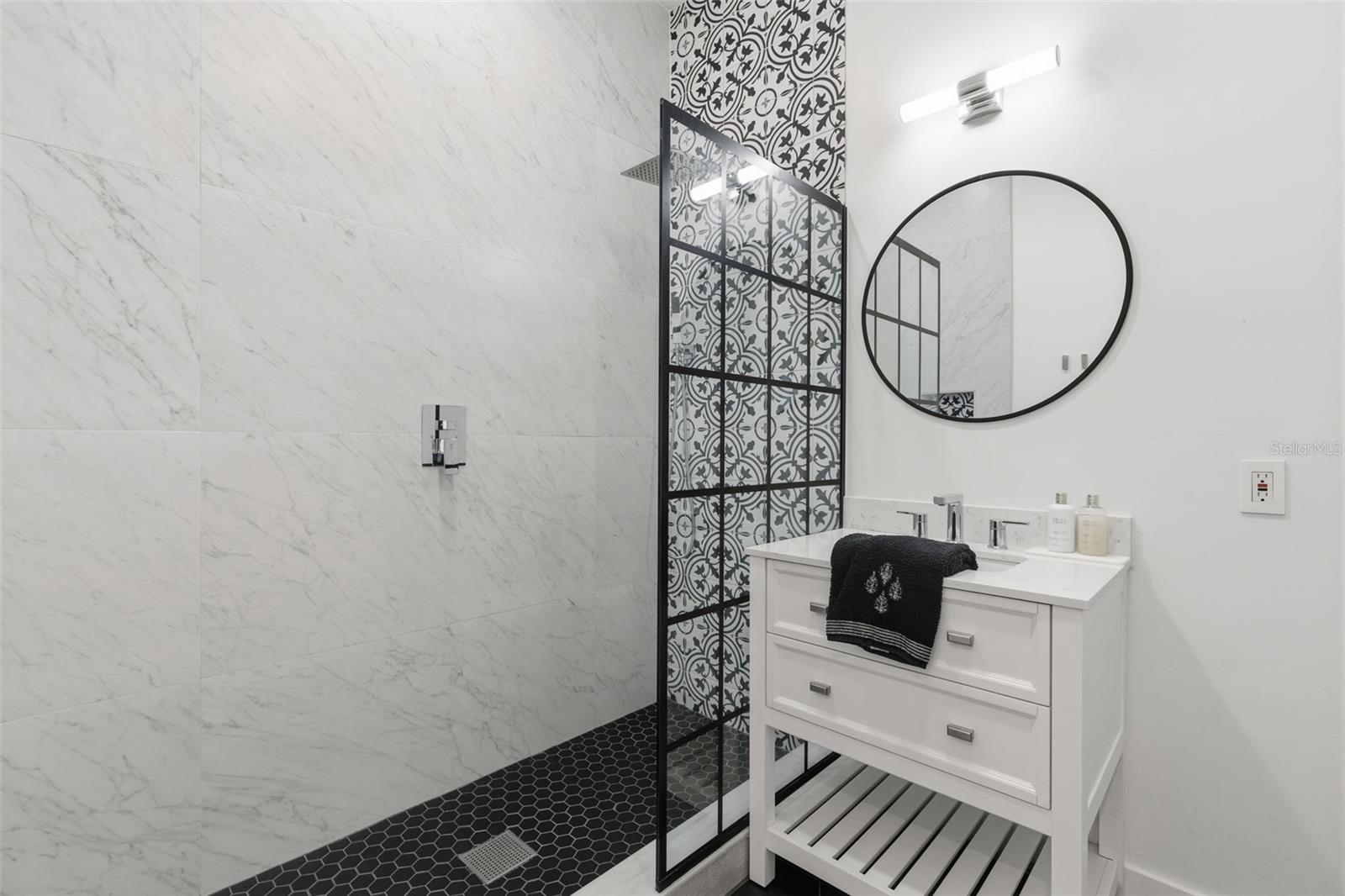 ISLAND HOMES - Residential