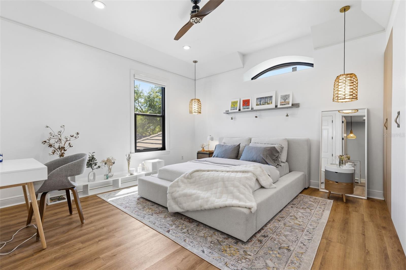 ISLAND HOMES - Residential