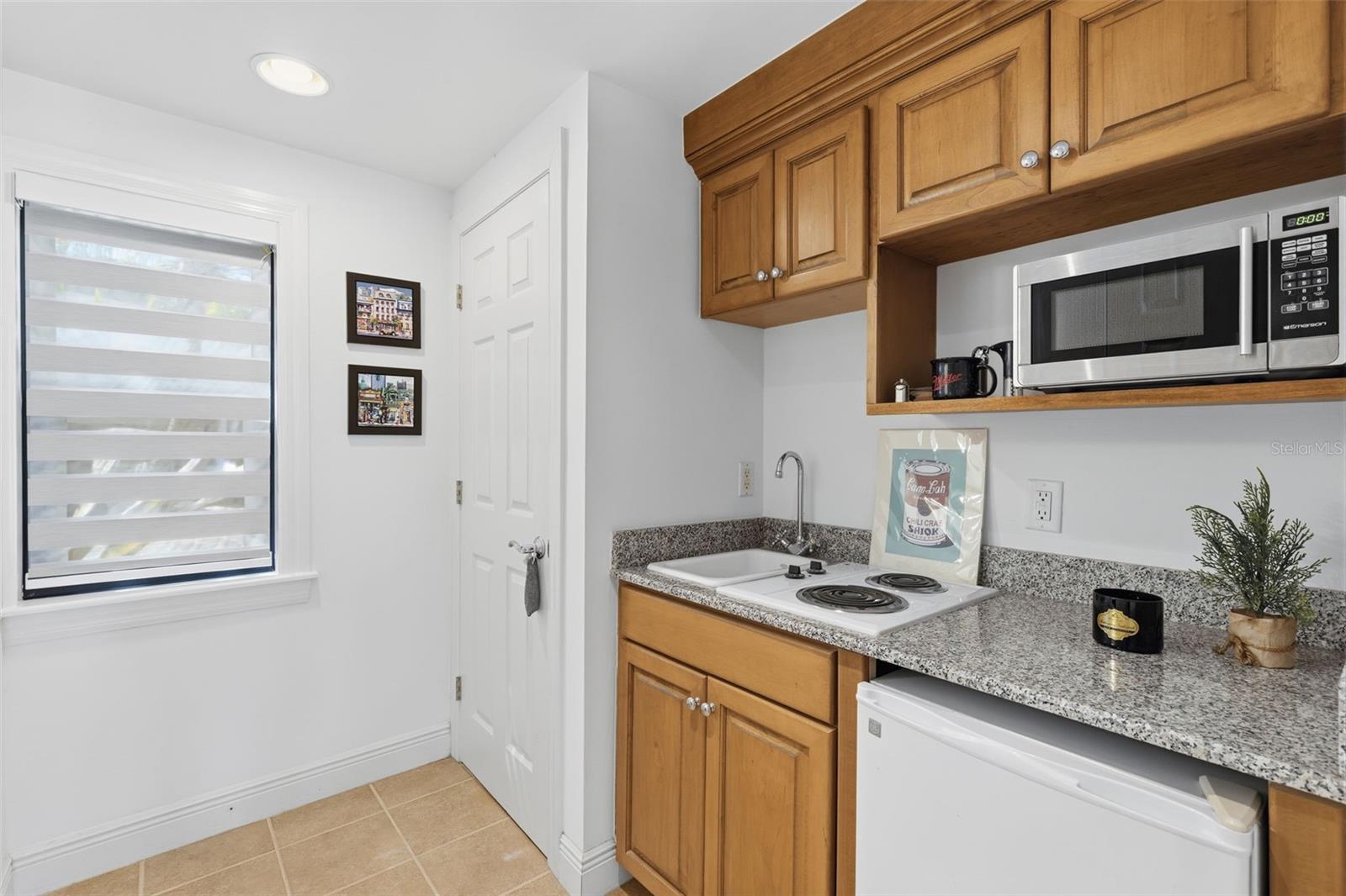 ISLAND HOMES - Residential