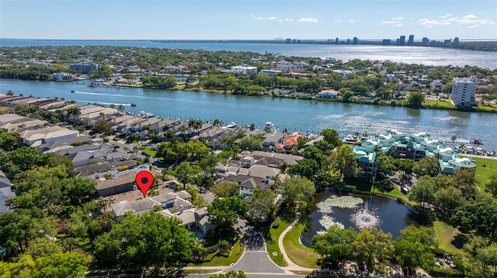 ISLAND HOMES - Residential