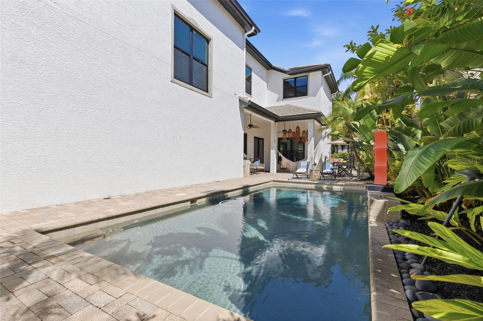 ISLAND HOMES - Residential