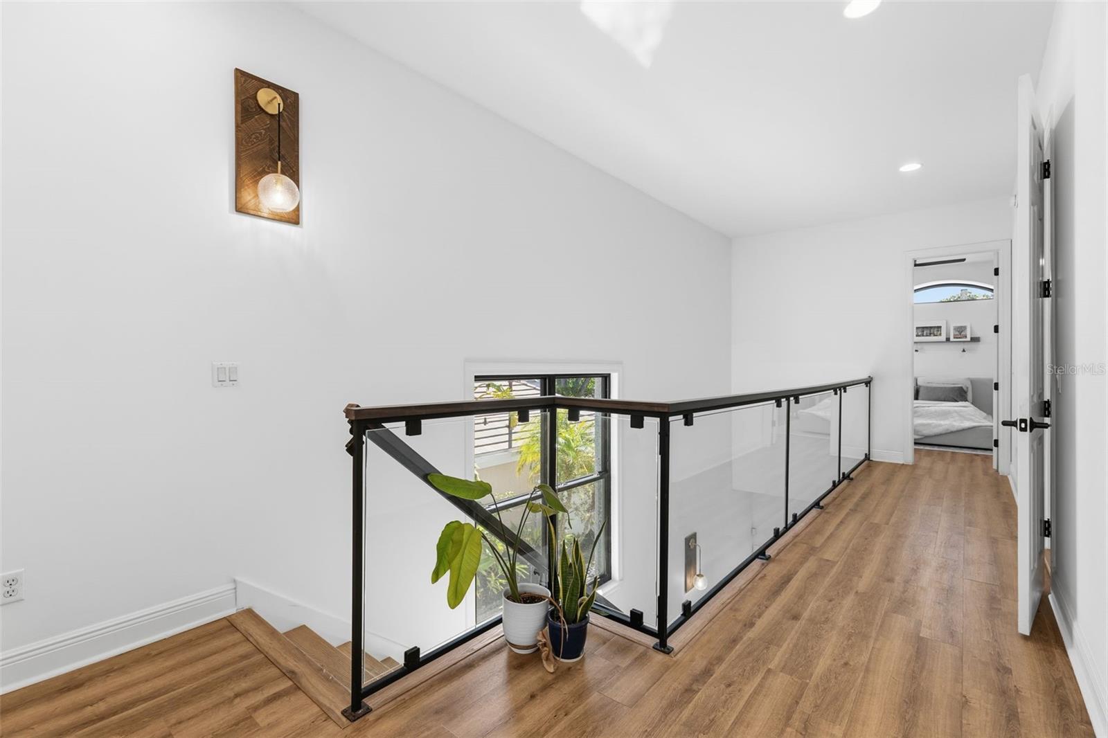 ISLAND HOMES - Residential