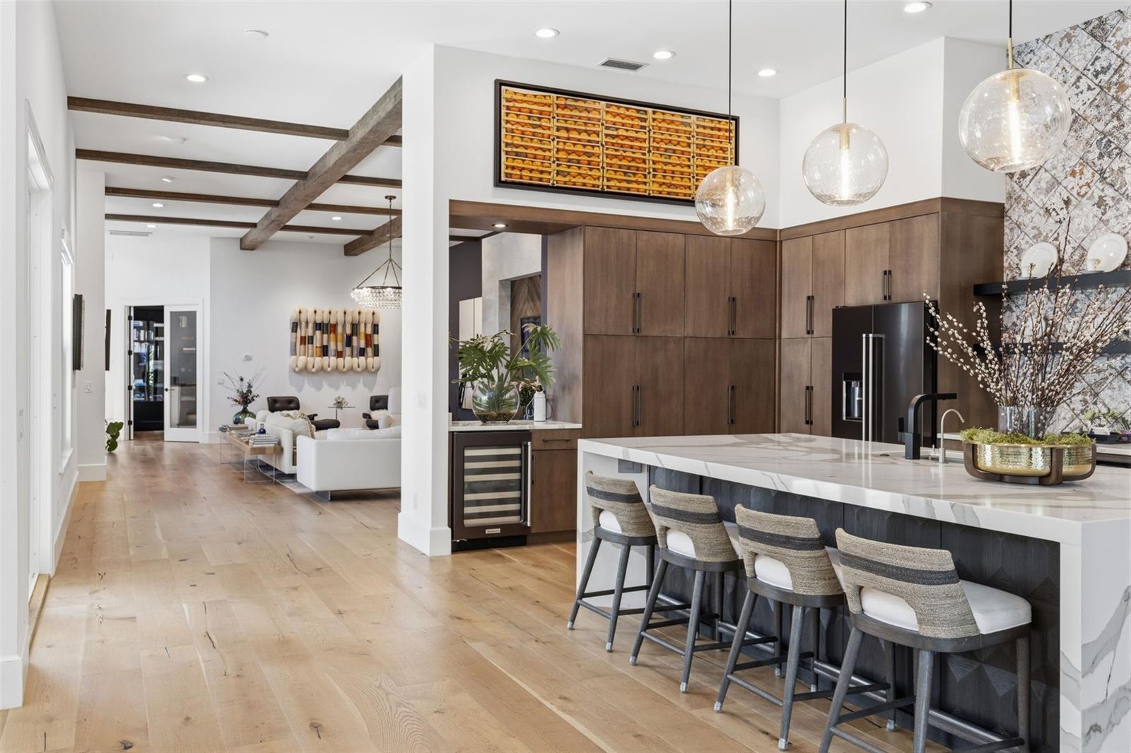 ISLAND HOMES - Residential