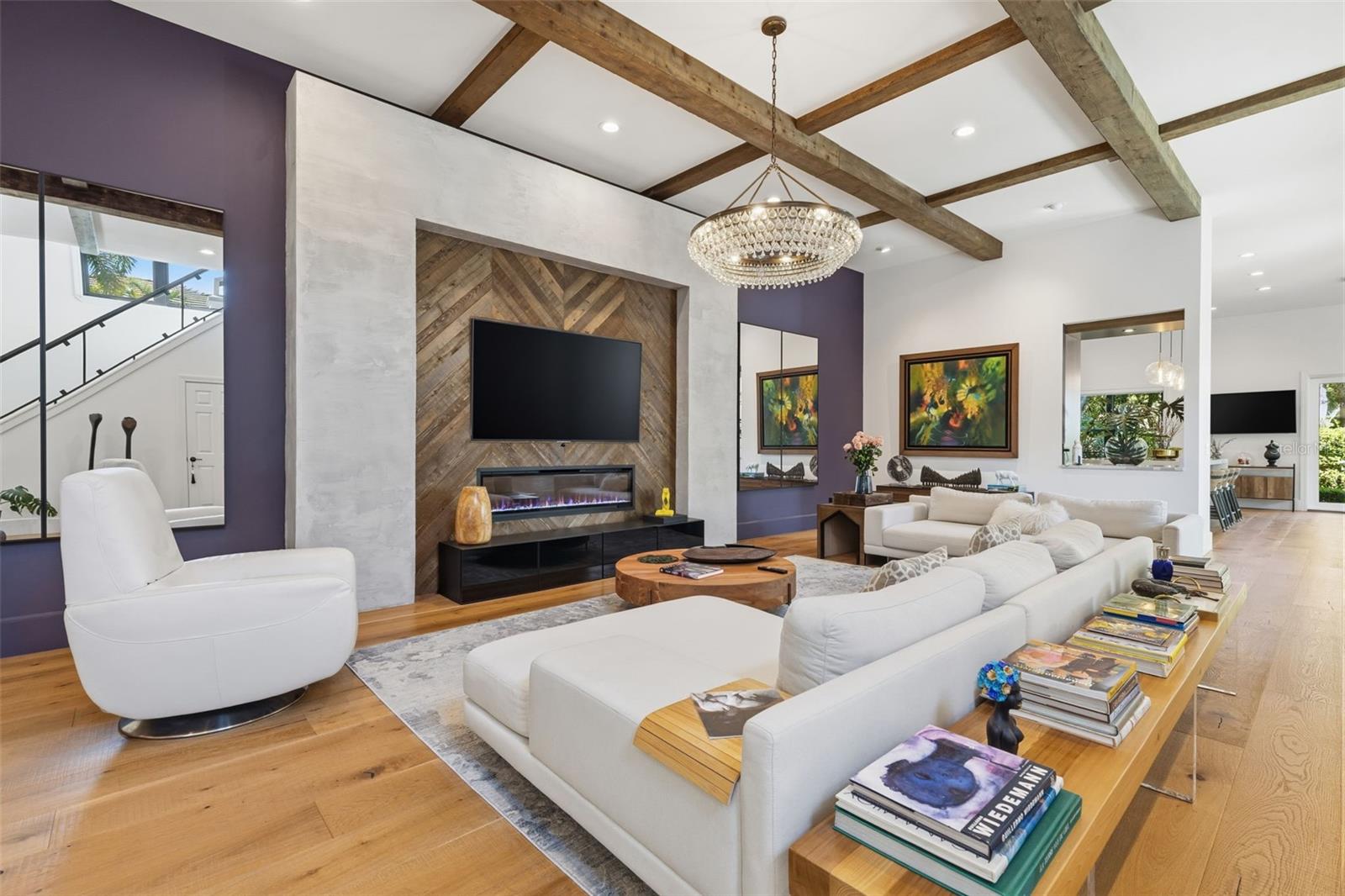 ISLAND HOMES - Residential