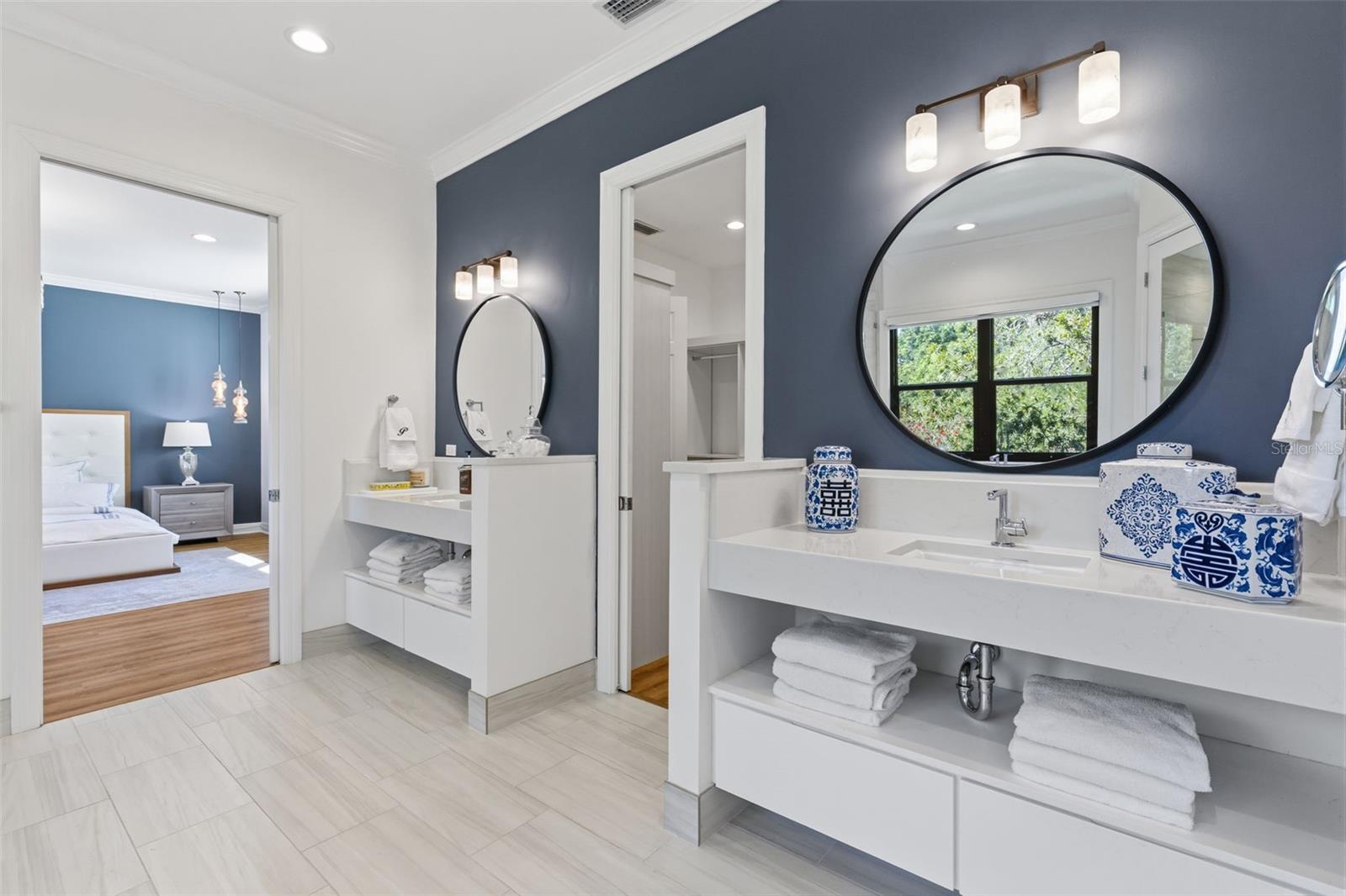 ISLAND HOMES - Residential