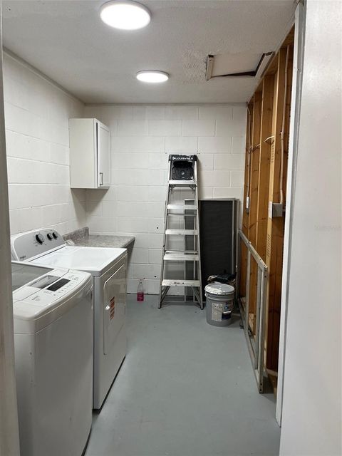 Tiny photo for 5701 SE 2nd Place, Ocala, FL 34480 (MLS # G5106019)