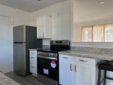 Tiny photo for 5701 SE 2nd Place, Ocala, FL 34480 (MLS # G5106019)