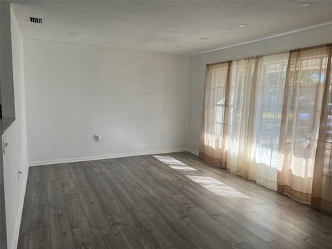 Tiny photo for 5701 SE 2nd Place, Ocala, FL 34480 (MLS # G5106019)