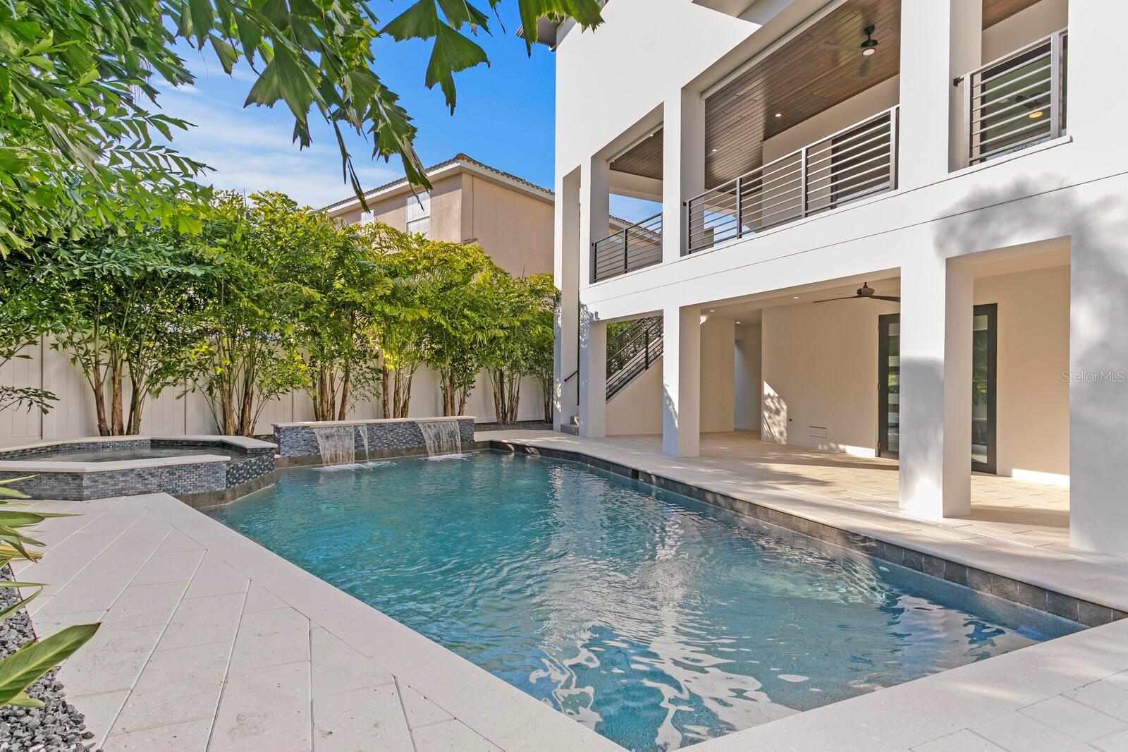 SUNSET PARK - Residential