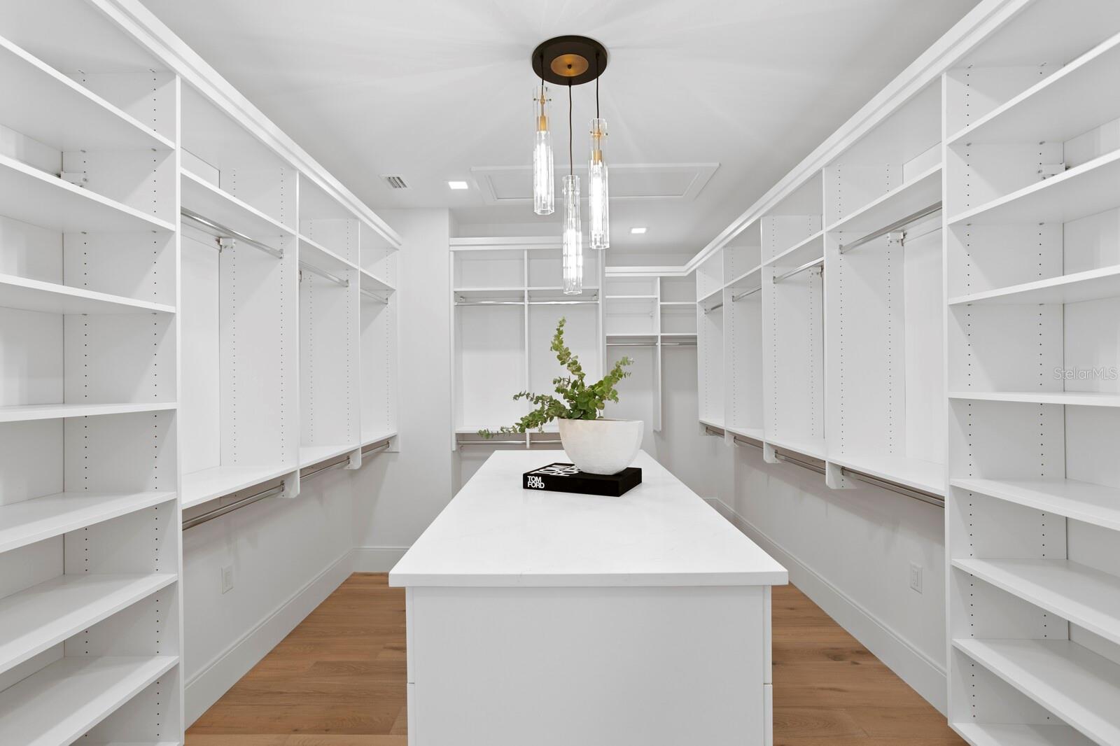 SUNSET PARK - Residential