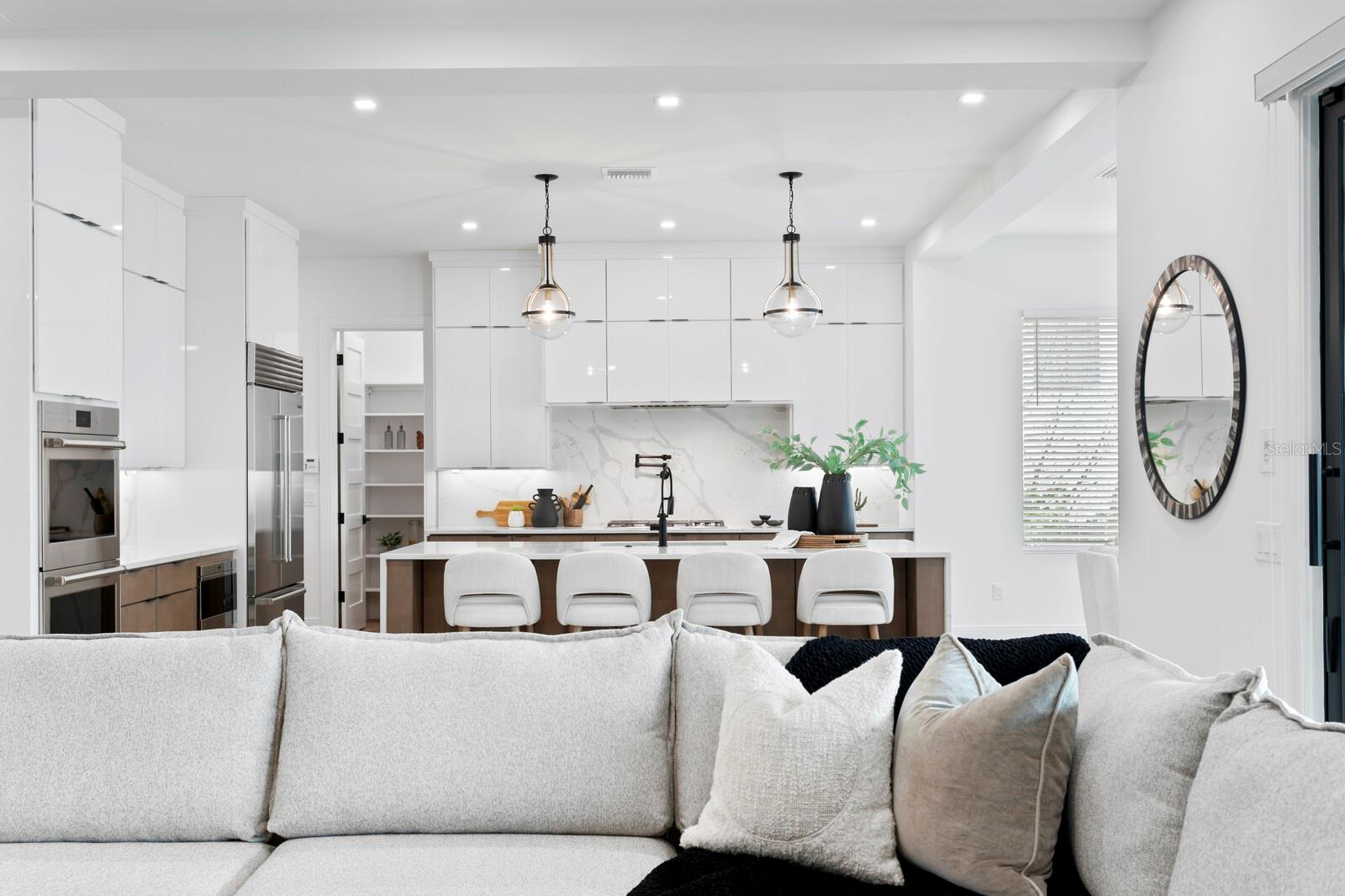 SUNSET PARK - Residential