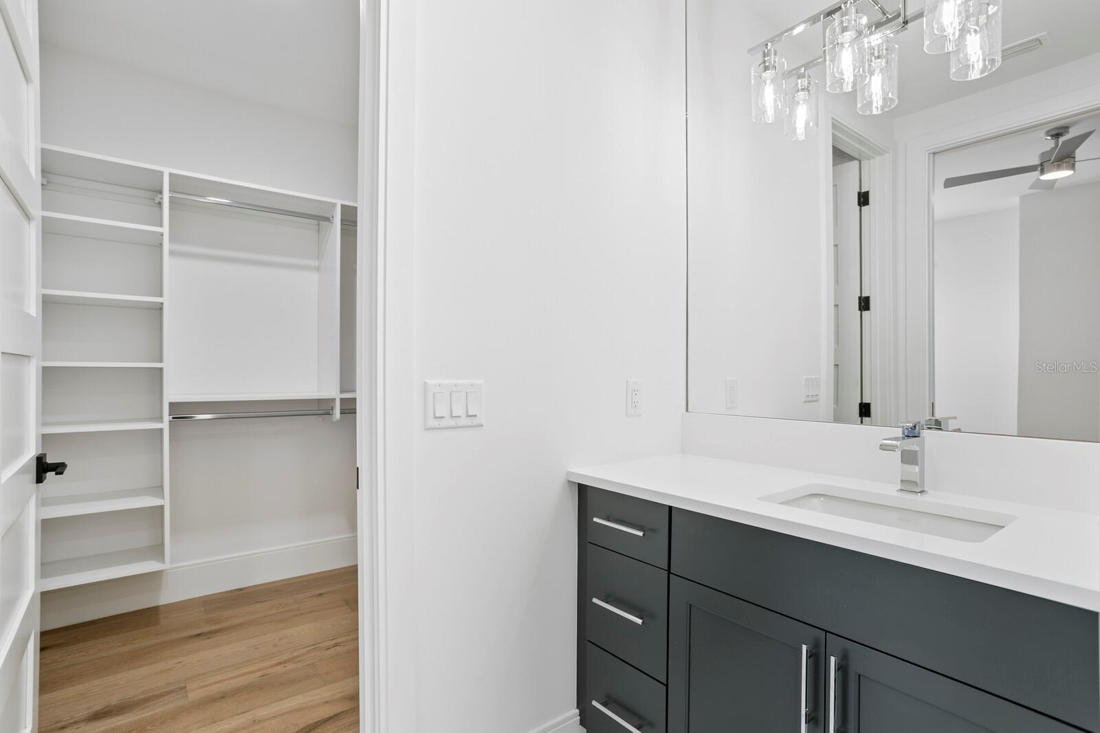 SUNSET PARK - Residential