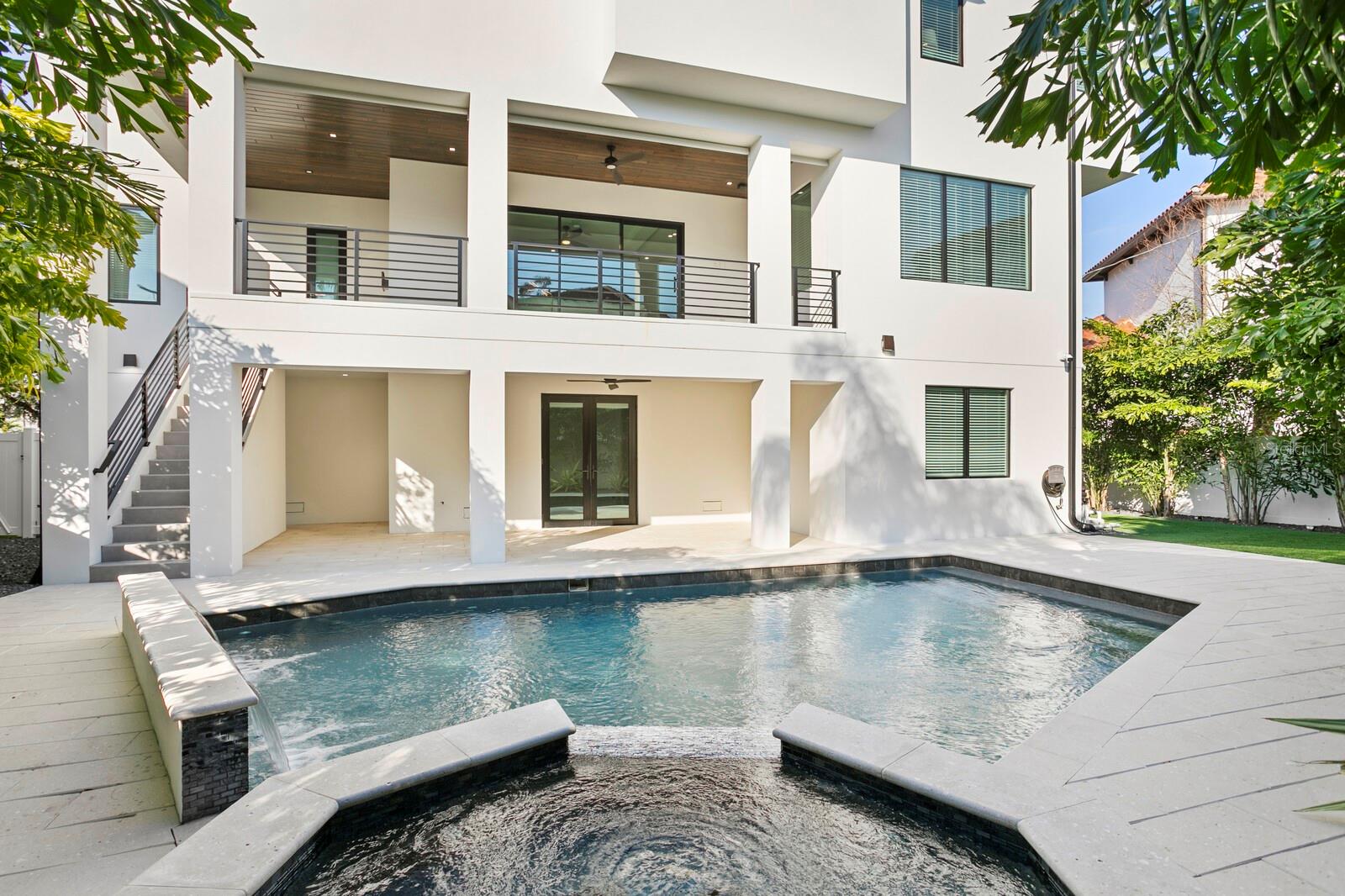 SUNSET PARK - Residential