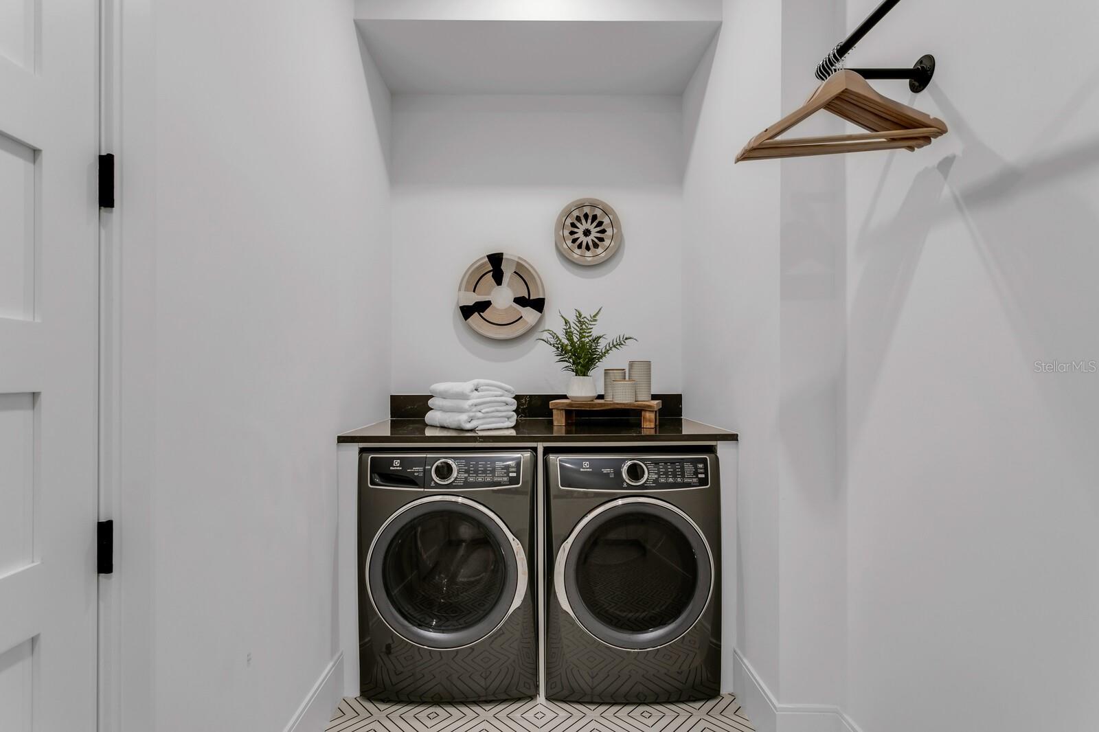 SUNSET PARK - Residential