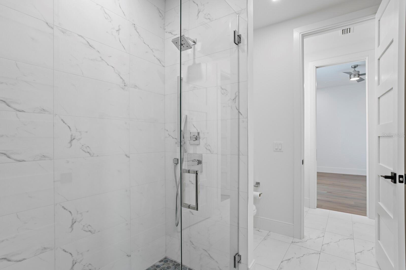 SUNSET PARK - Residential