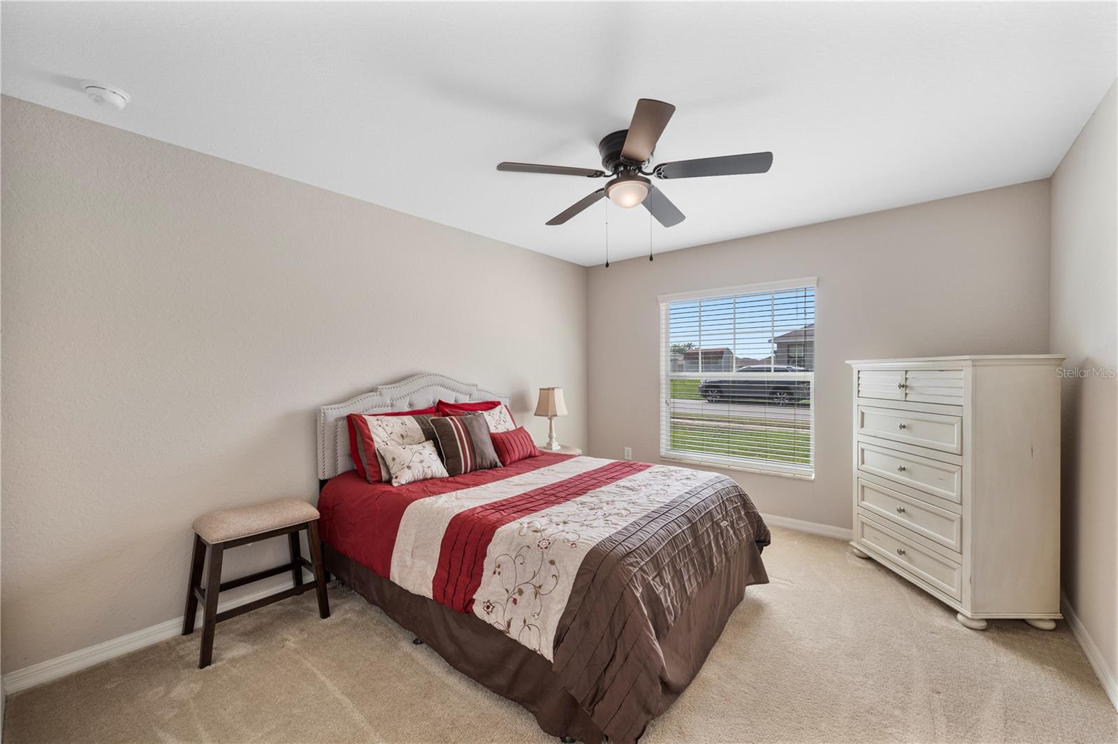 CREEKS XING EAST - Residential