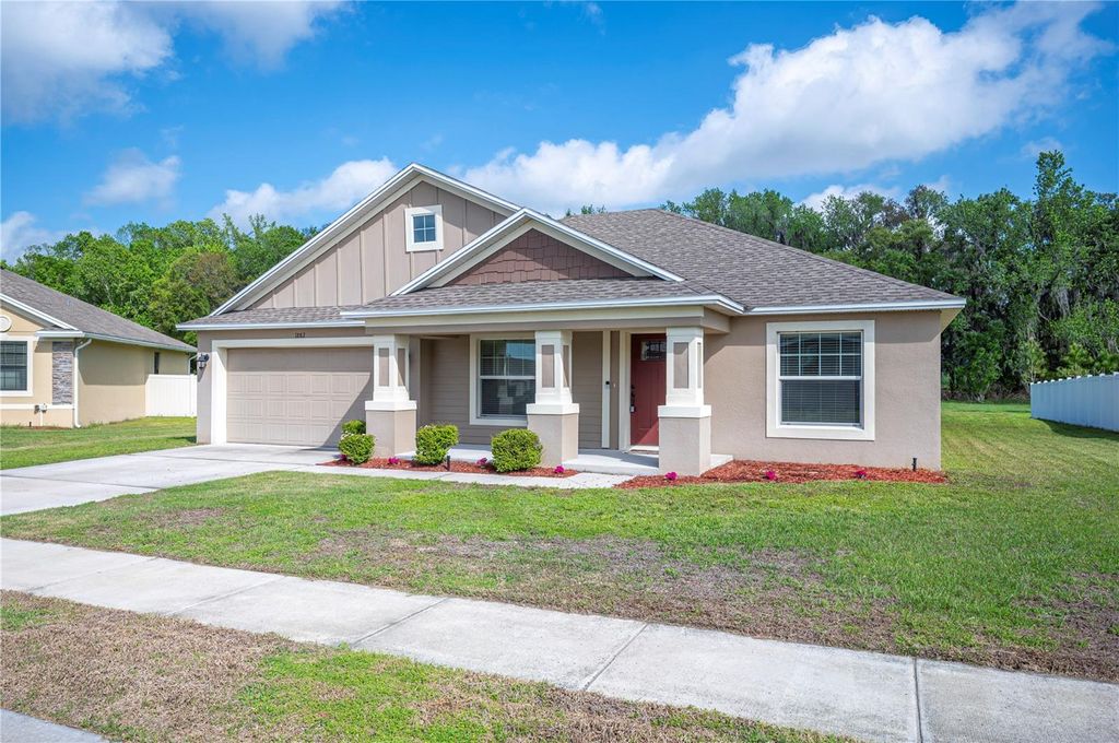 Photo of 1882 Creeks Vista Boulevard, Lakeland, FL 33810 (MLS # L4960336)