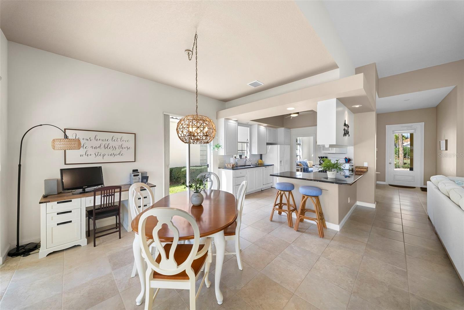 VILLAGEWALK - Residential