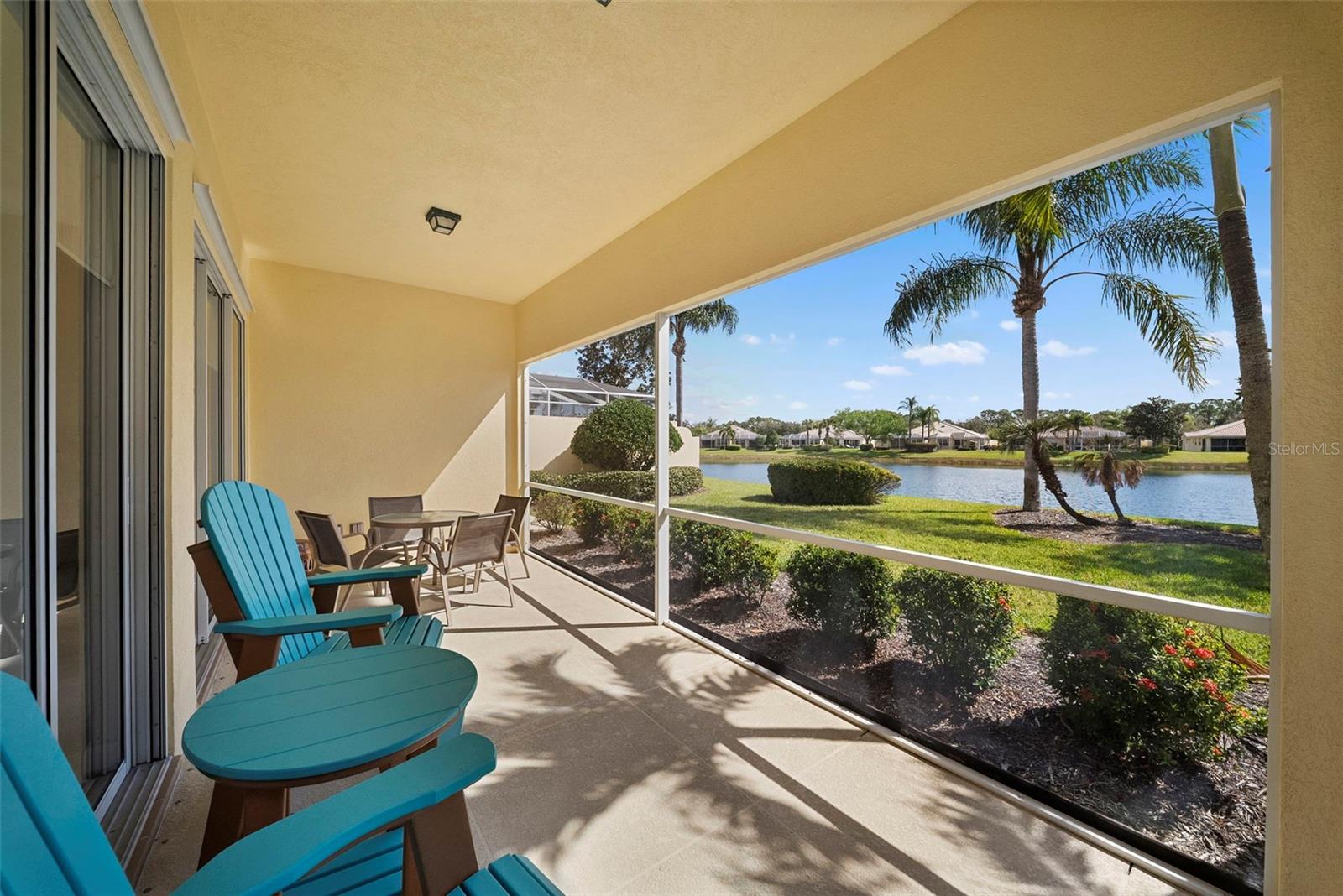 VILLAGEWALK - Residential