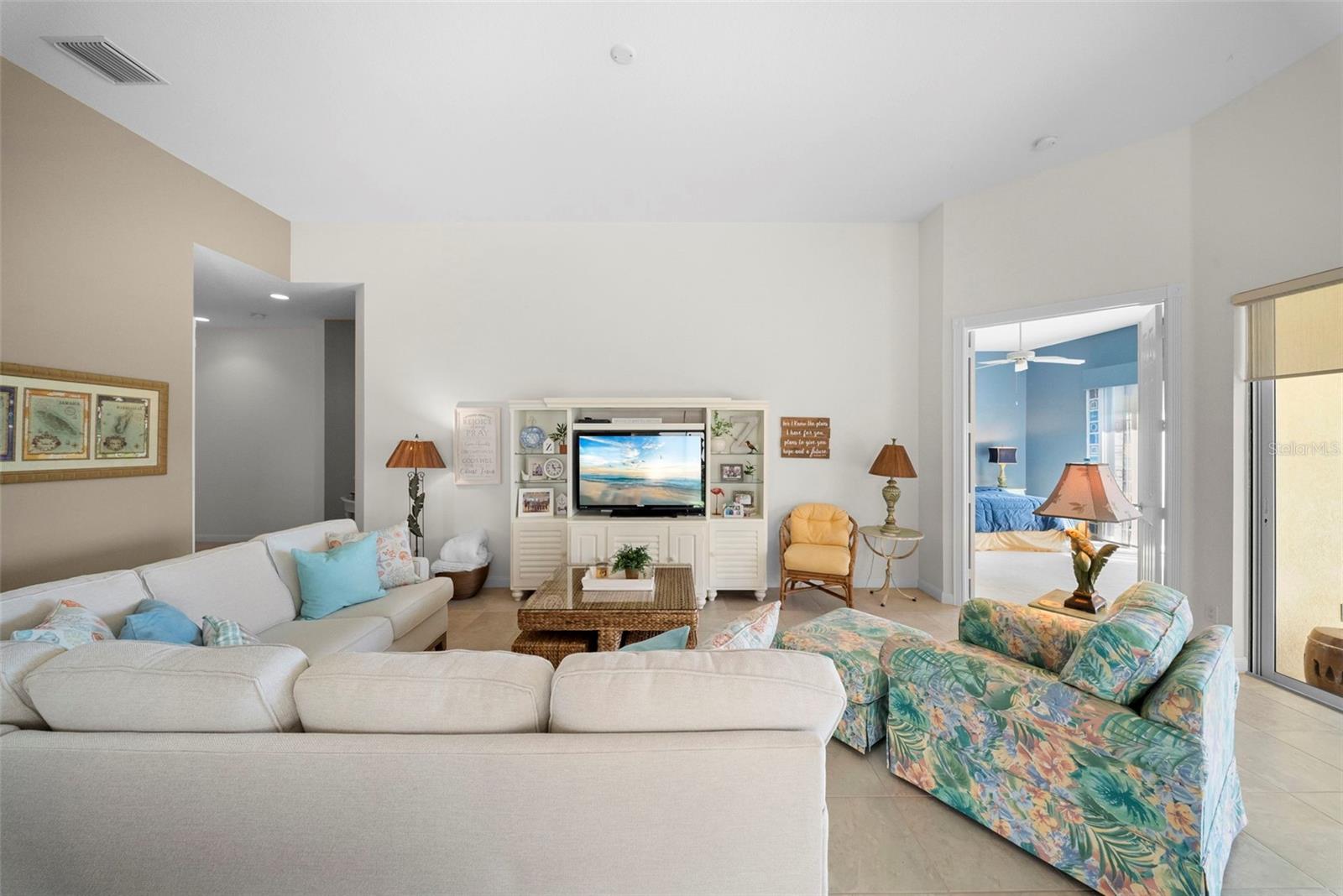 VILLAGEWALK - Residential