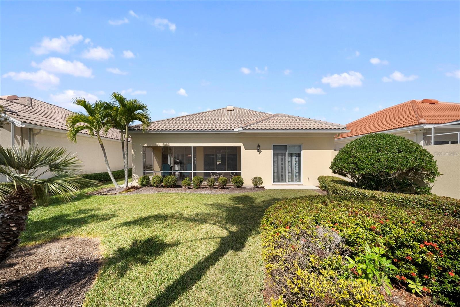 VILLAGEWALK - Residential