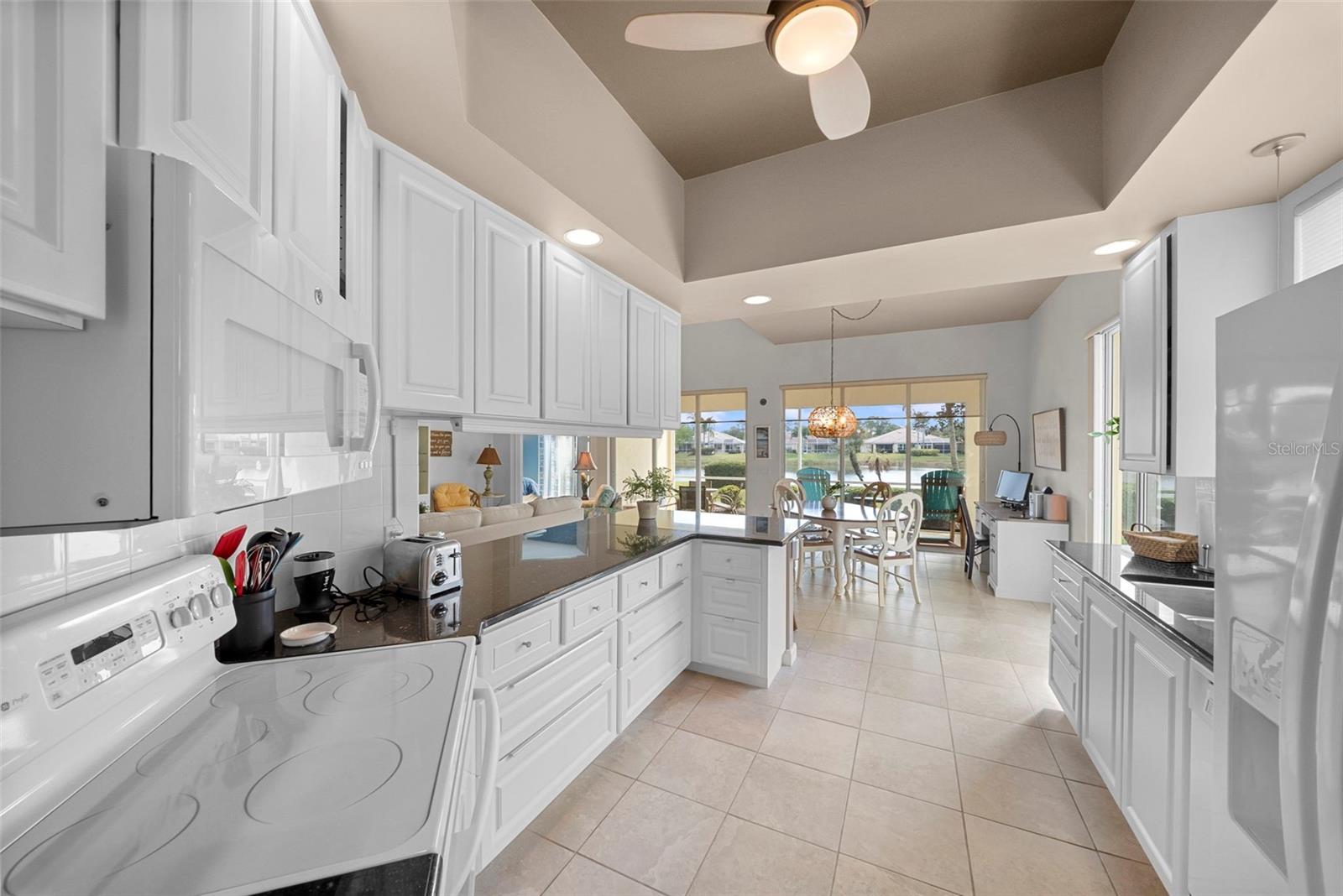 VILLAGEWALK - Residential