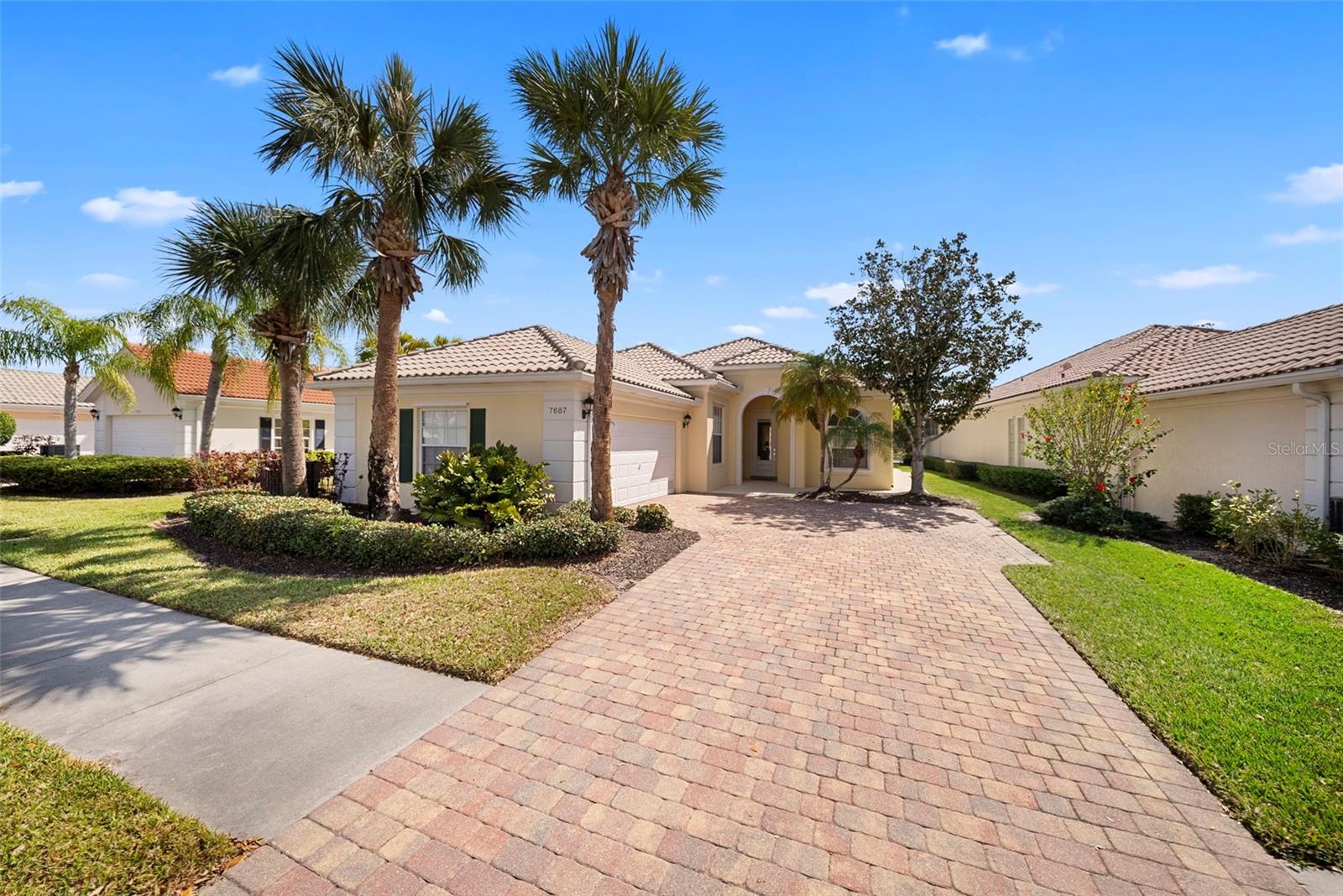 VILLAGEWALK - Residential