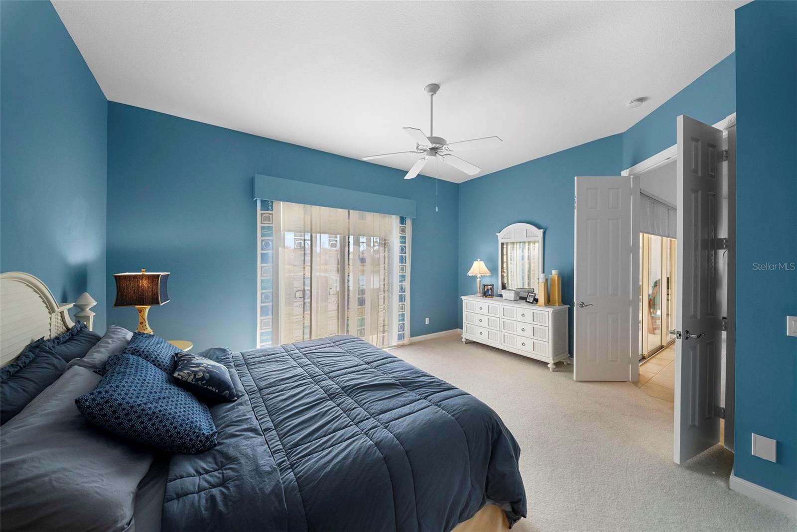 VILLAGEWALK - Residential