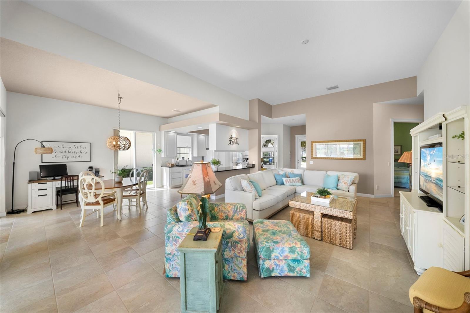 VILLAGEWALK - Residential