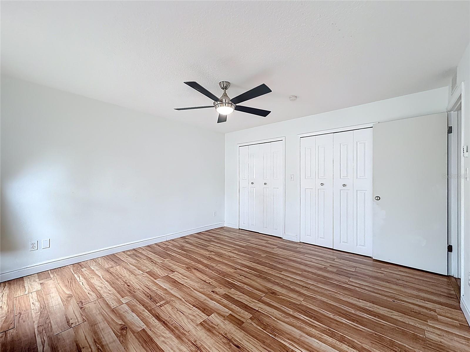 HOWELL BRANCH WOODS - Residential