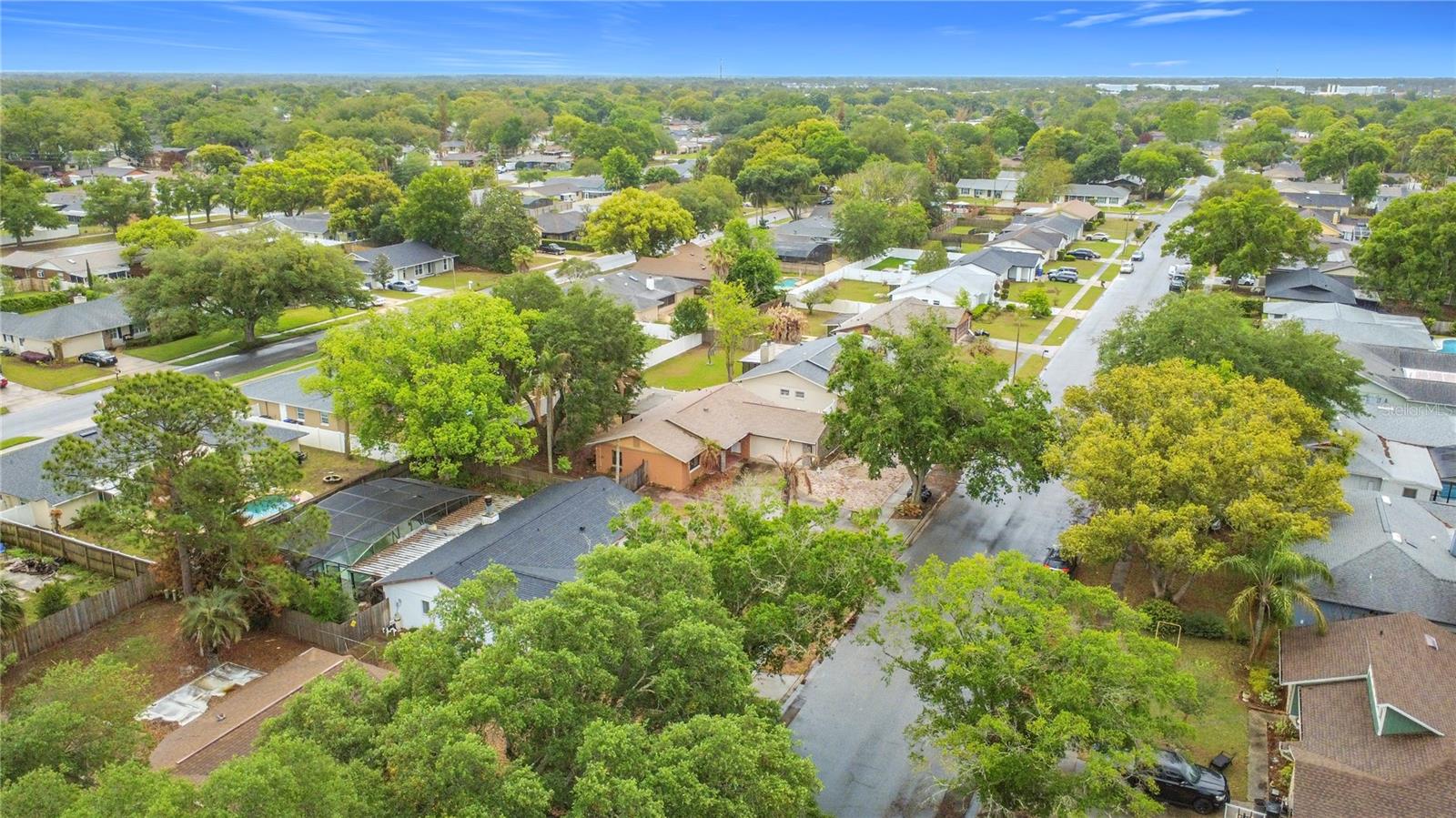 HOWELL BRANCH WOODS - Residential