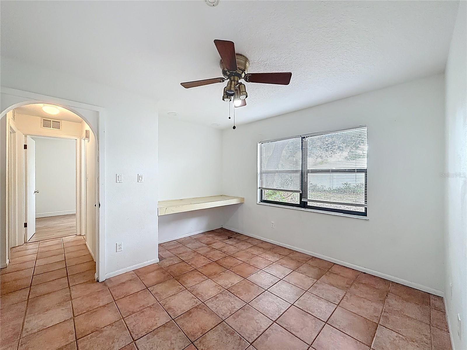 HOWELL BRANCH WOODS - Residential