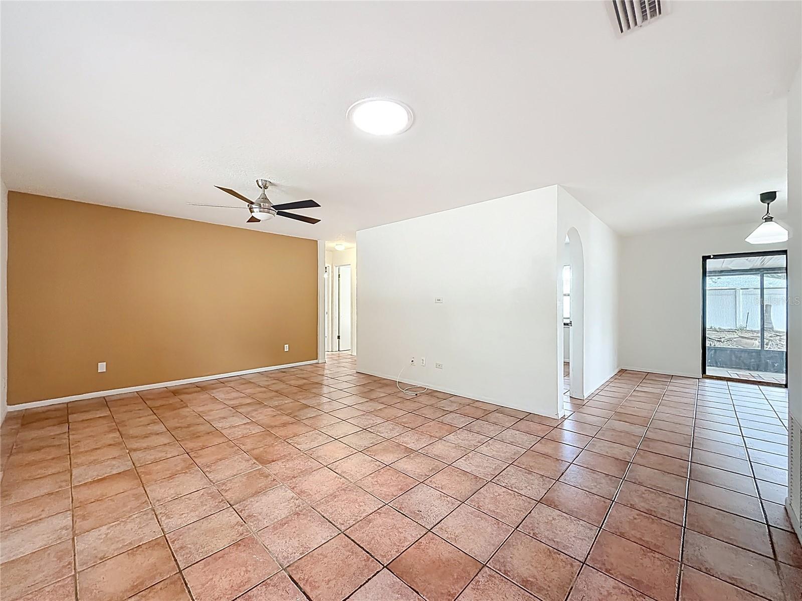 HOWELL BRANCH WOODS - Residential