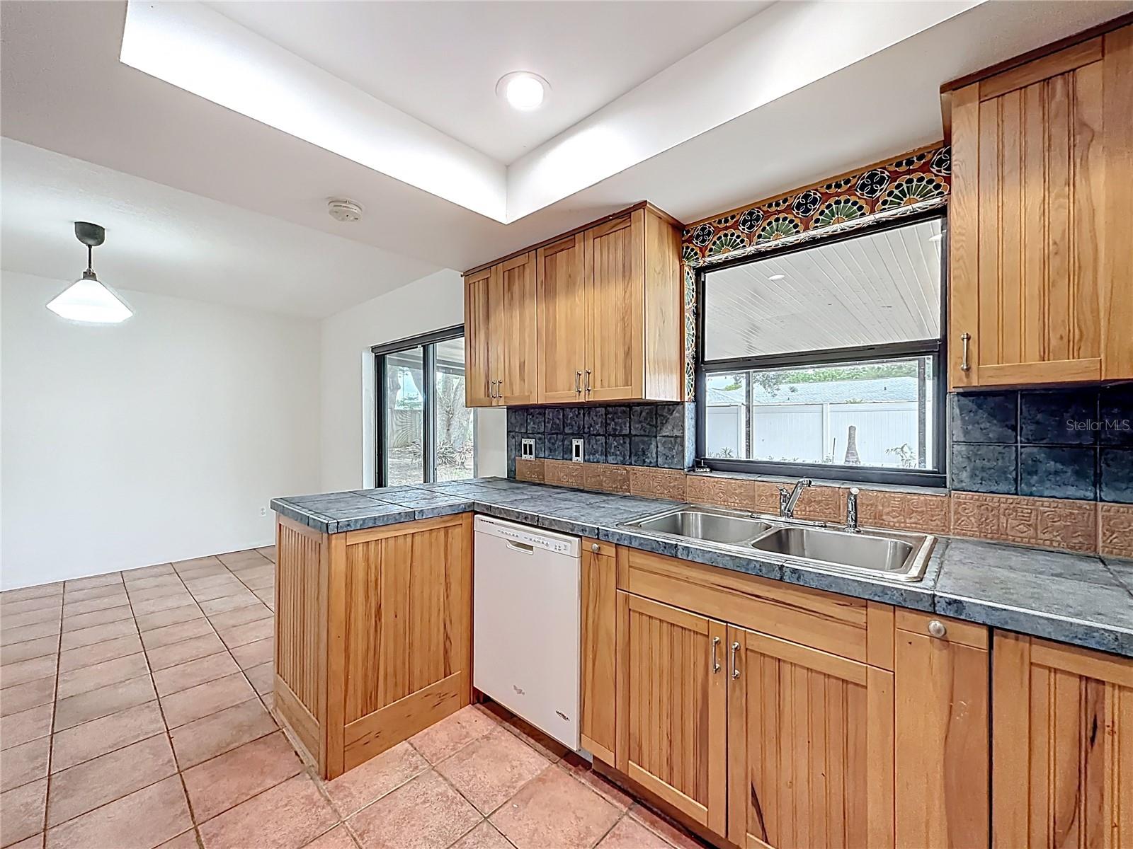 HOWELL BRANCH WOODS - Residential