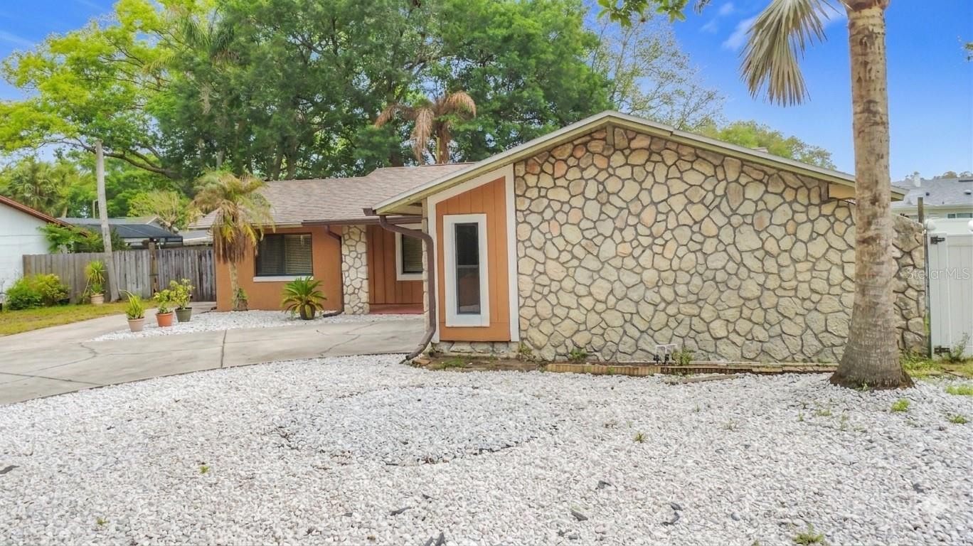 HOWELL BRANCH WOODS - Residential