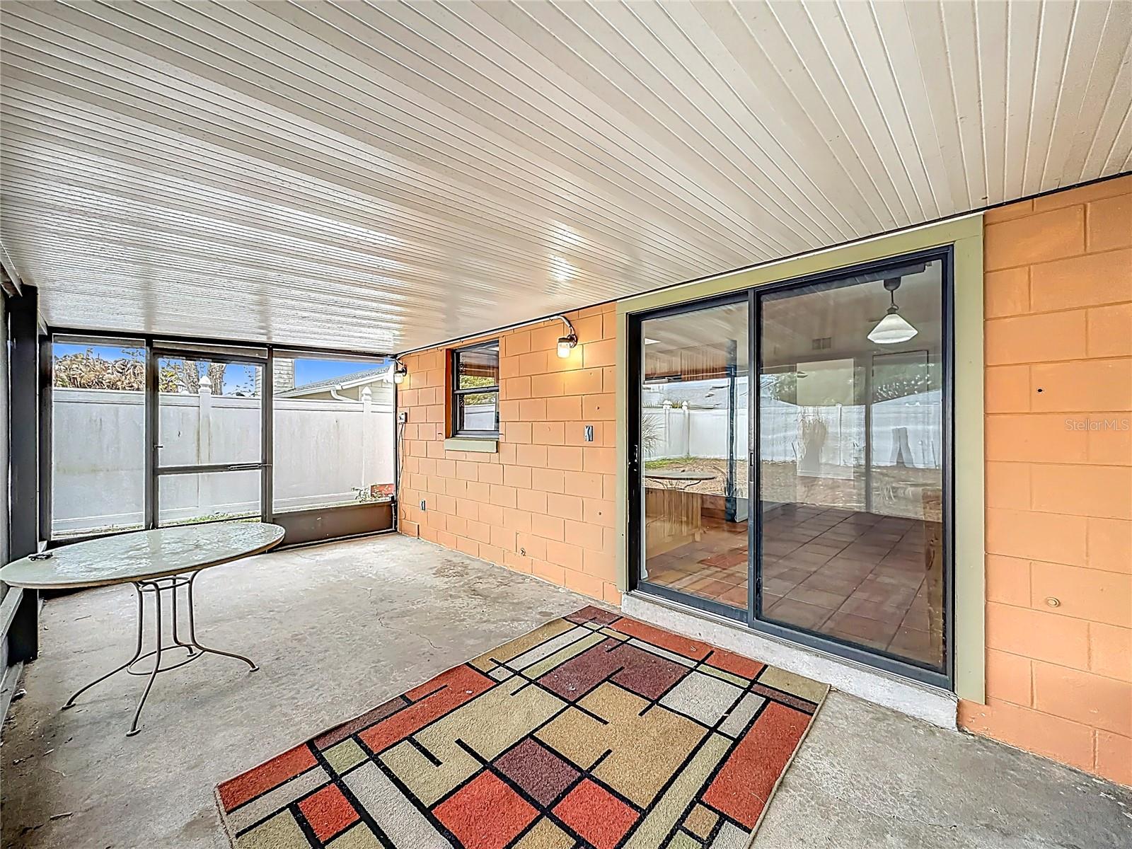 HOWELL BRANCH WOODS - Residential